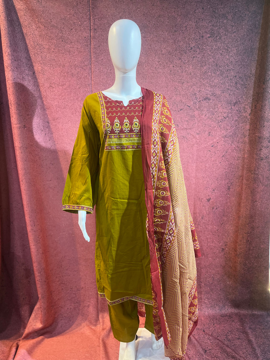 3-Piece Kurthi Set Kurthi  Bottom &amp Dupatta |TBS0035